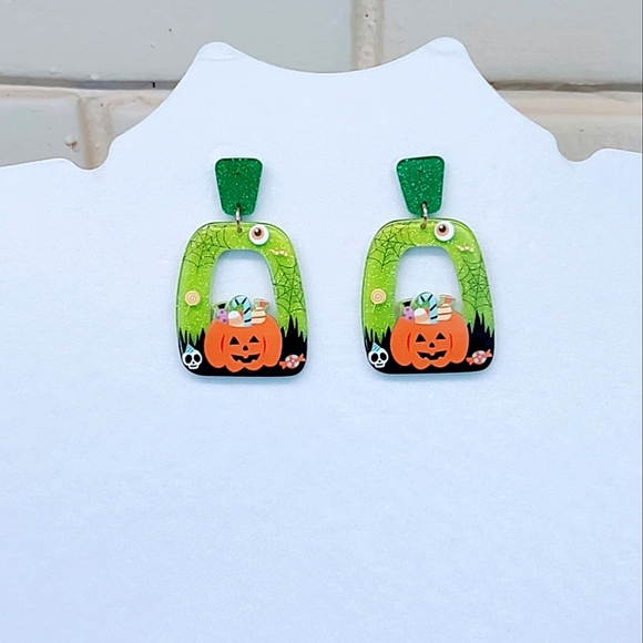 HALLOWEEN CUTE PUMPKIN TRICK OR TREAT WHIMSIGOTH EARRINGS INCLUDES GIFT POUCH - Picture 4 of 6
